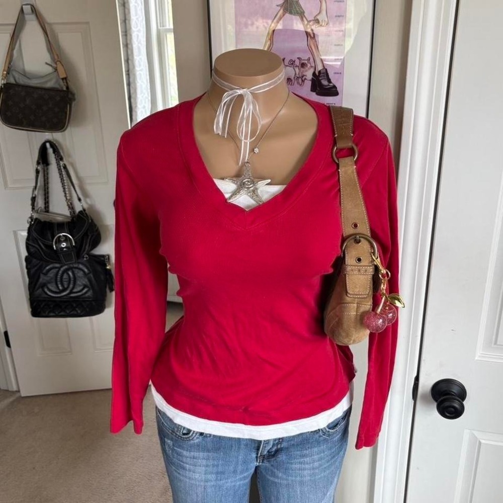 y2k 2000s romantic red long sleeve v neck fitted basic top